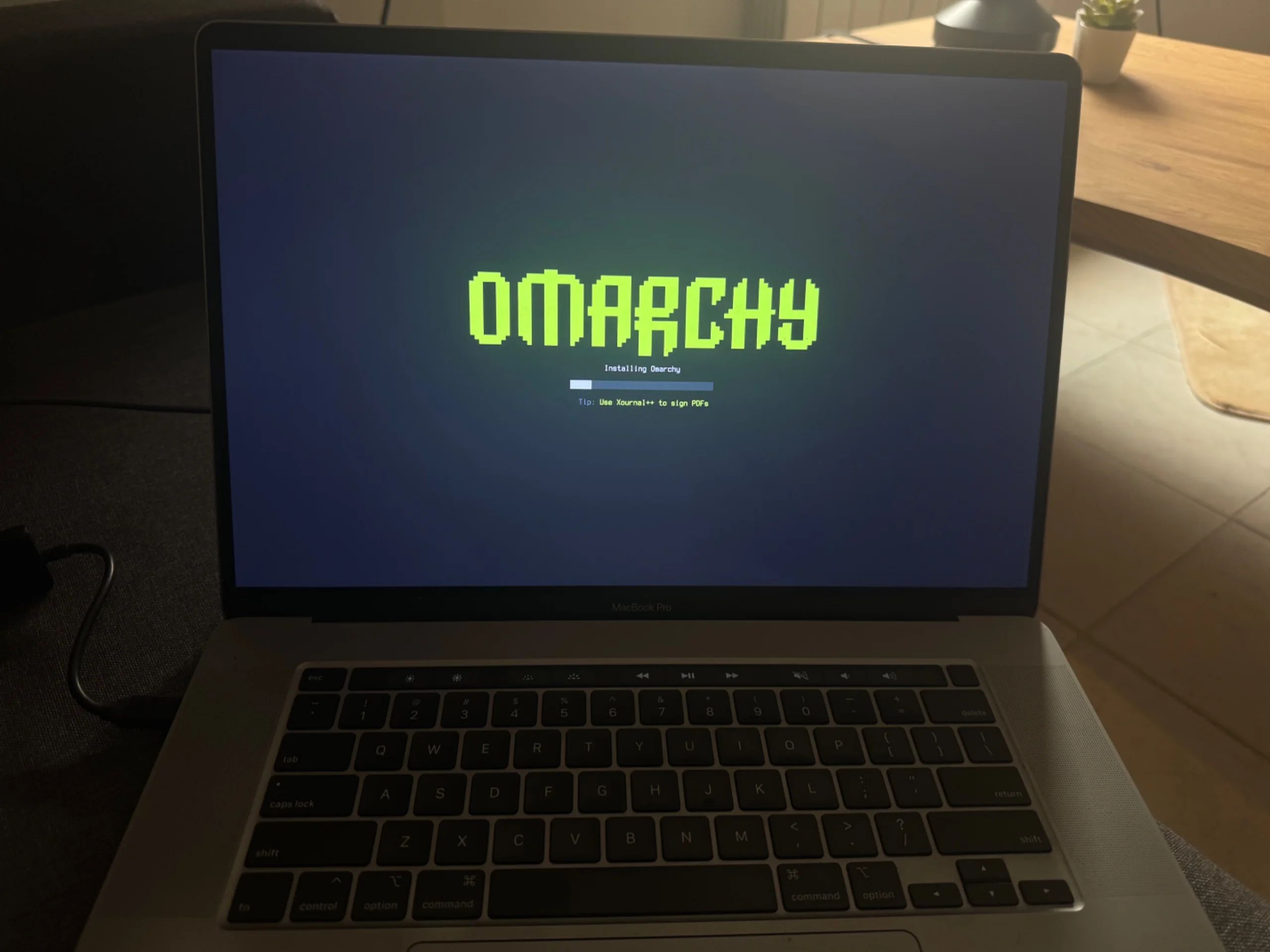 Installing Linux after a very long time, gonna be fun